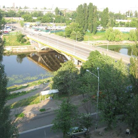 Apartment on Livoberezna metro station Kiev Buitenkant foto