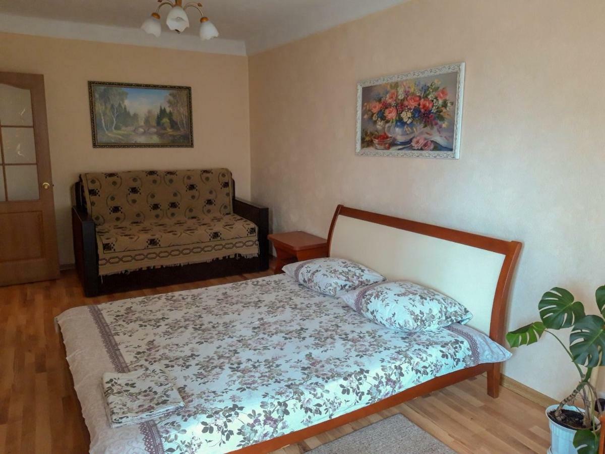 Apartment on Livoberezna metro station Kiev Buitenkant foto